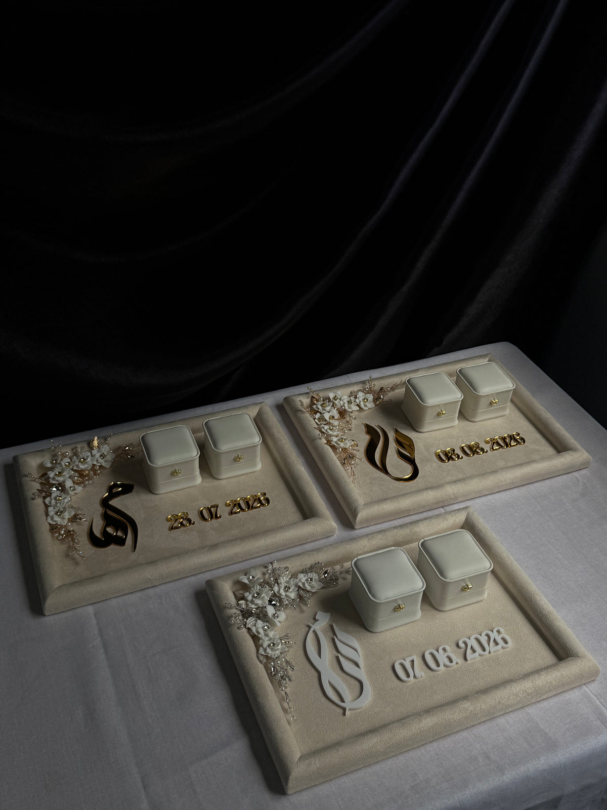 Velvet ring tray